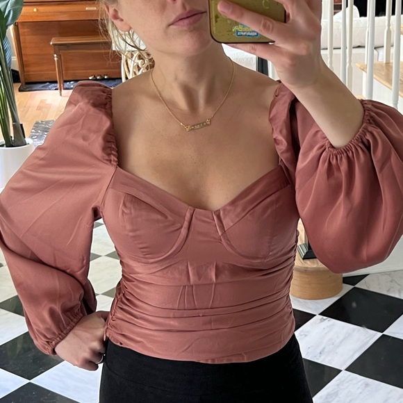 ASTR the Label Long Sleeve Milkmaid Top - Size Small - Picture 9 of 9